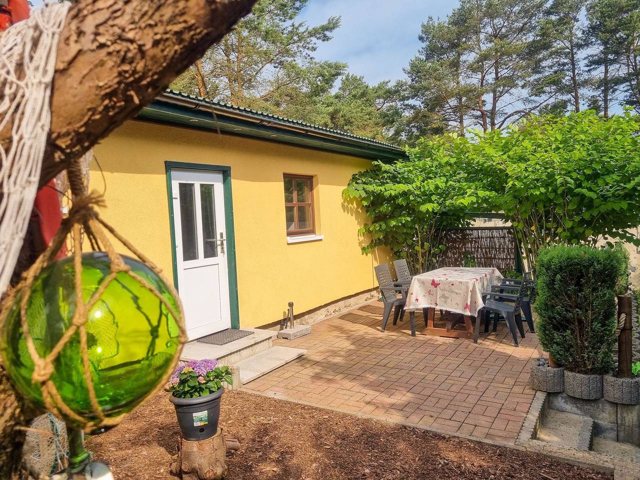 Ganze Ferienwohnung, Ferienanlage Kieferneck - Bungalow Möwe in Freest, Vorpommern
