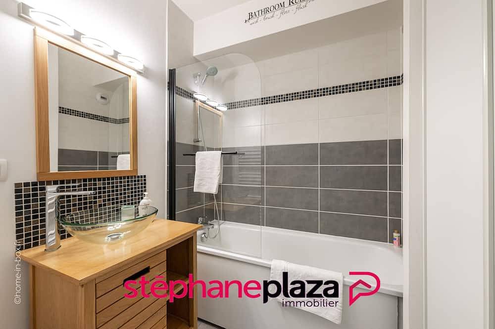 Entire apartment, Friends and Family By Plaza – Proche Disneyland in Chessy, Seine-et-Marne