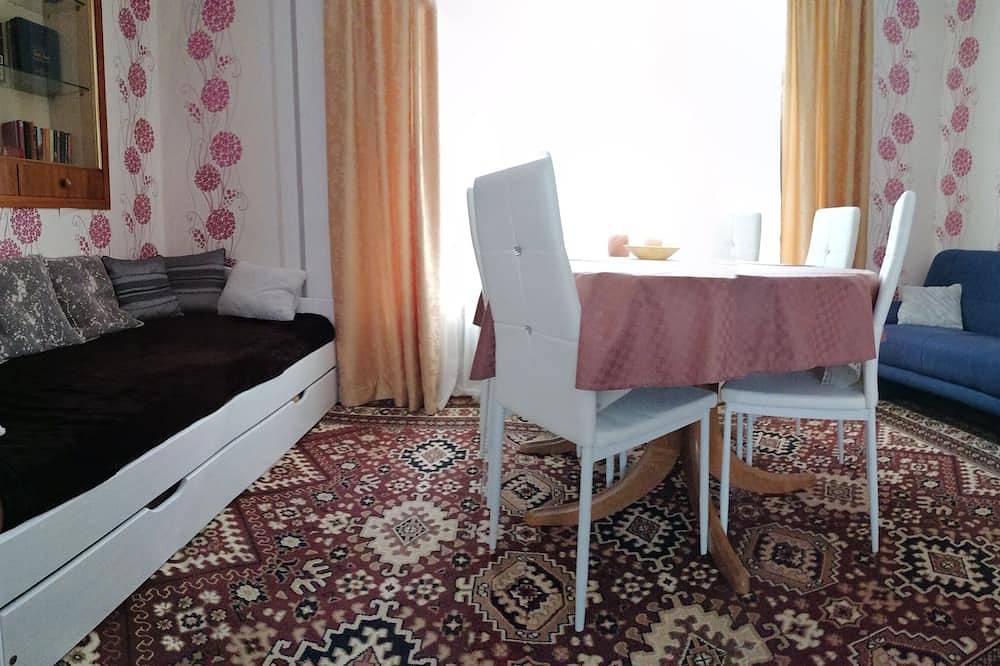 Ganze Wohnung, Ferienwohnung auf dem Dach des Frankenwaldes in Schwarzenbach am Wald, Landkreis Hof