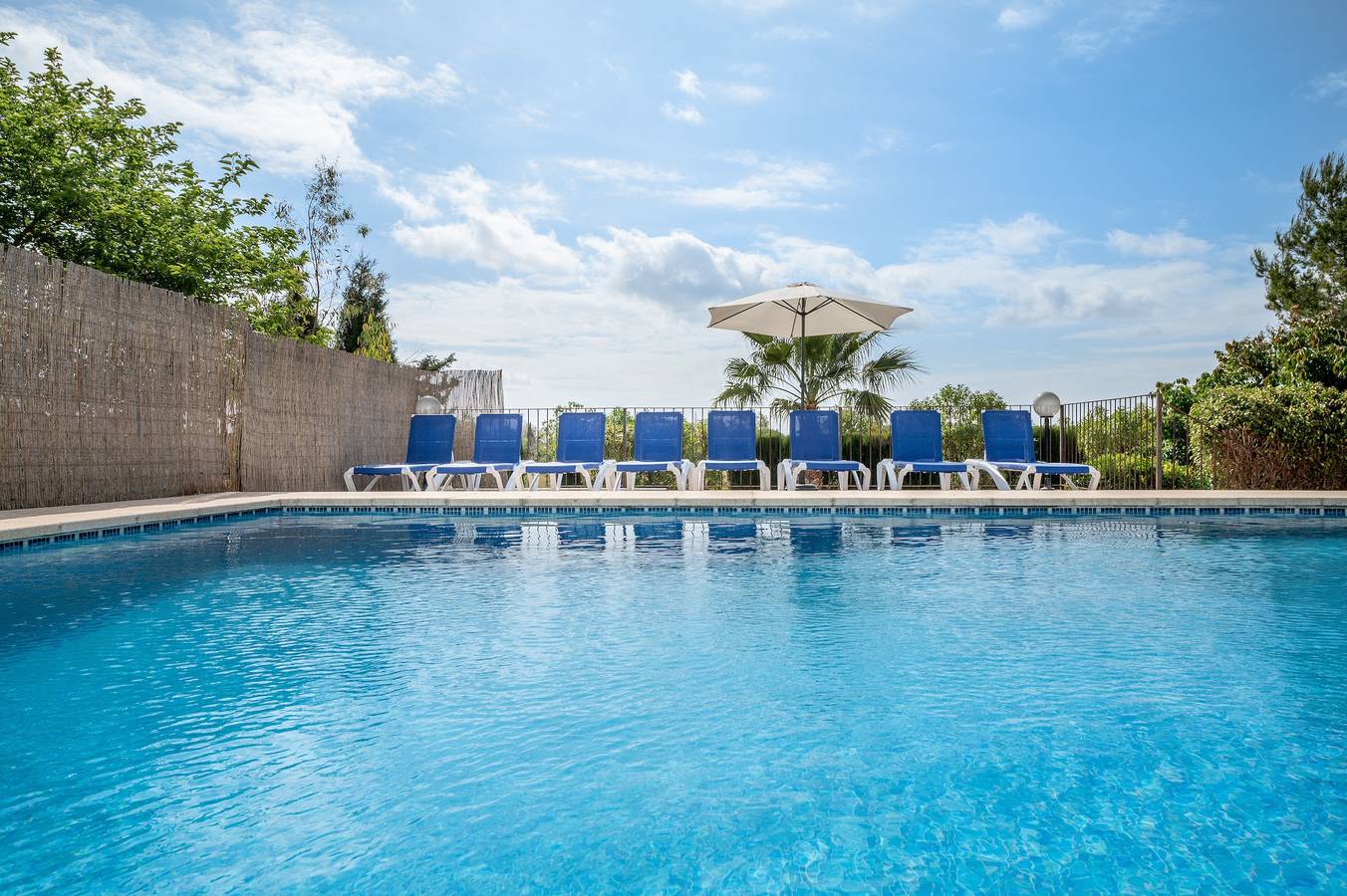 Finca Can Pou Petit with Mountain View, Pool, Wi-Fi, A/C, Terrace & Garden in Pollença, North Majorca