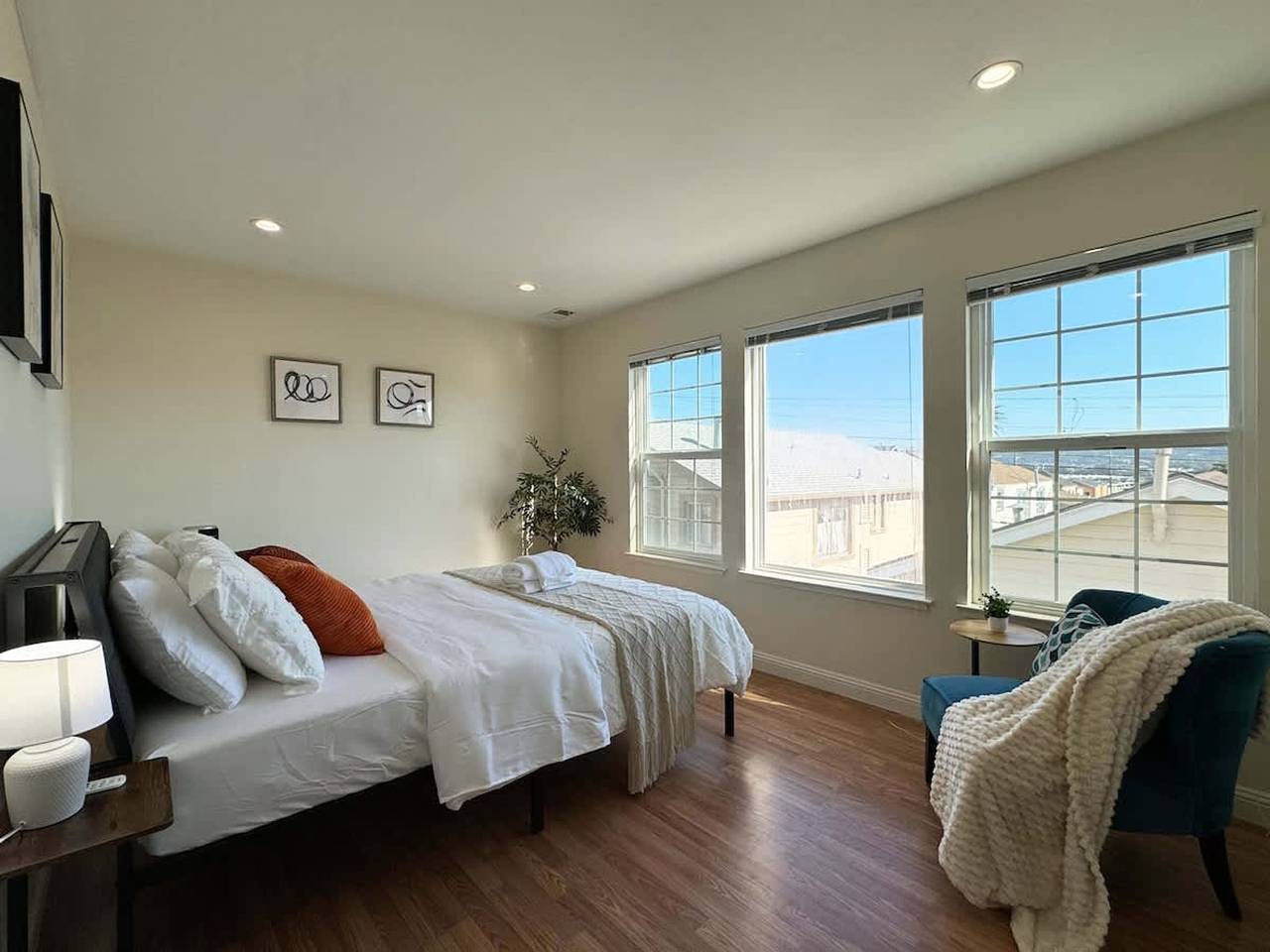 Ganze Wohnung, South Sf Spacious Entire unit with 3brs 3Bth on 2F in South San Francisco, San Mateo County