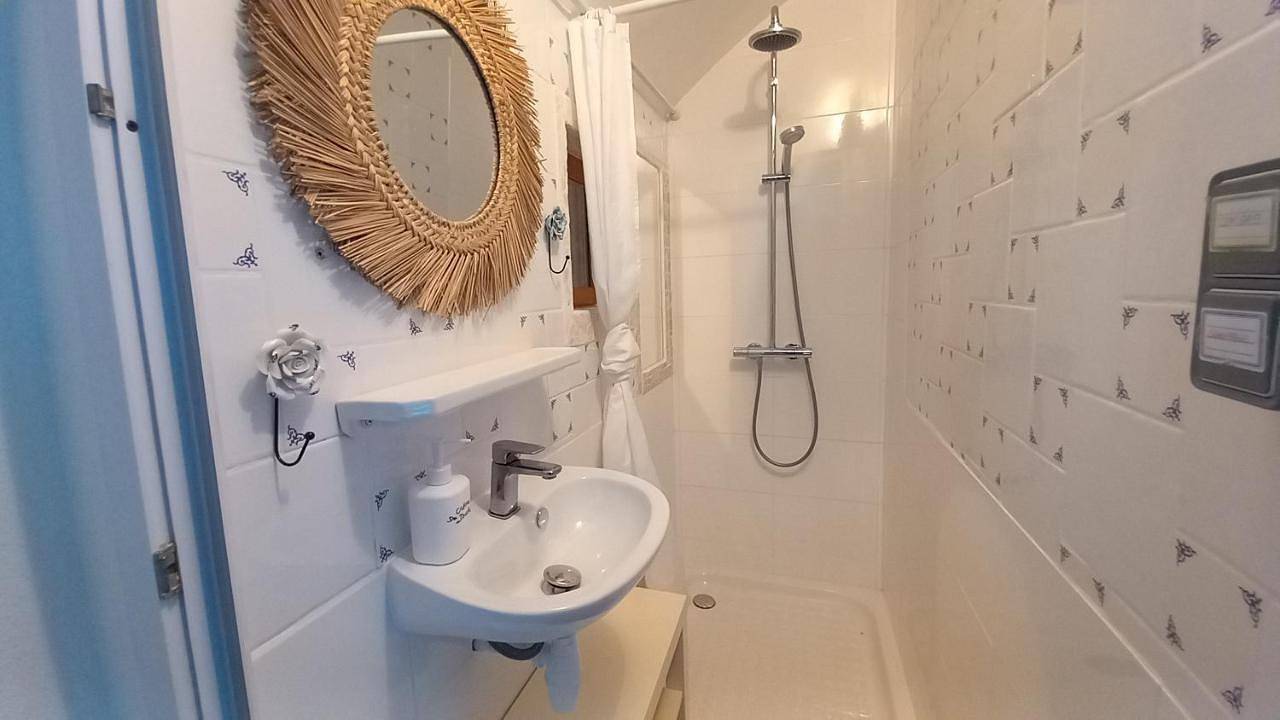 Appartement entier, La Libellule, piscine, climatisation, wifi, vue ,jardin ,parking in Le Vigan, Parc national des Cévennes