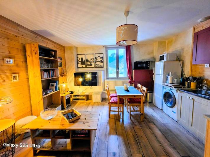 Appartement de vacances pour 4 personnes, avec vue ainsi que vue sur le lac et jardin