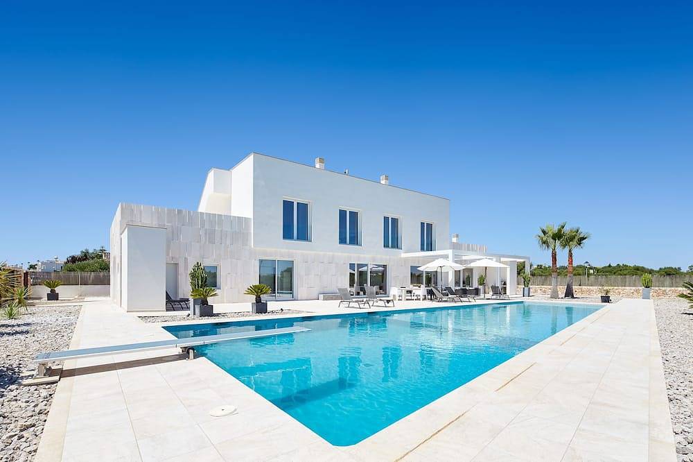 Villa Es Trenc - Recreation for family, friends, athletes in Es Trenc, Campos