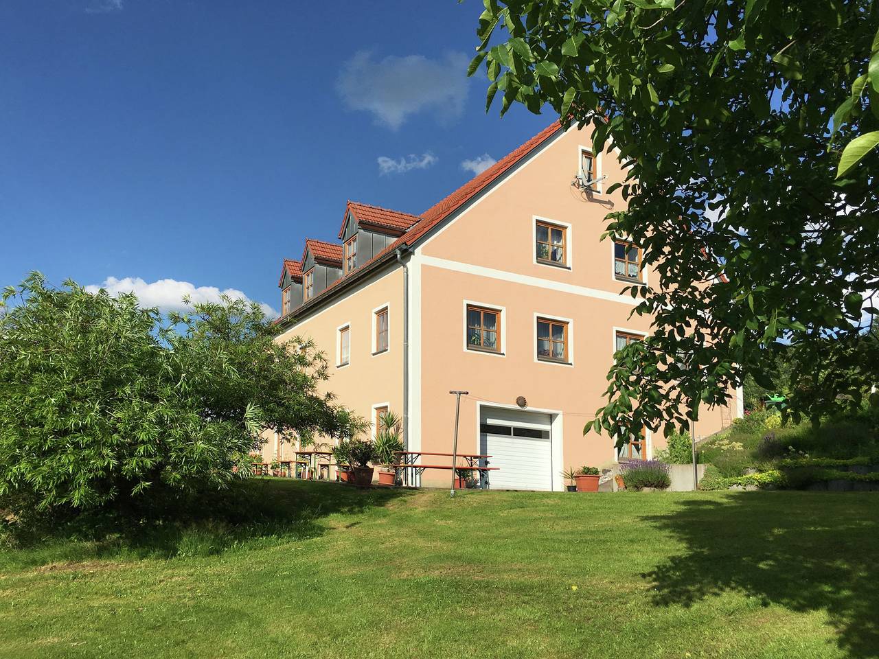 Ganze Wohnung, Wohnung mit allen Garten und Sauna in Schönsee, Naturpark Oberpfälzer Wald