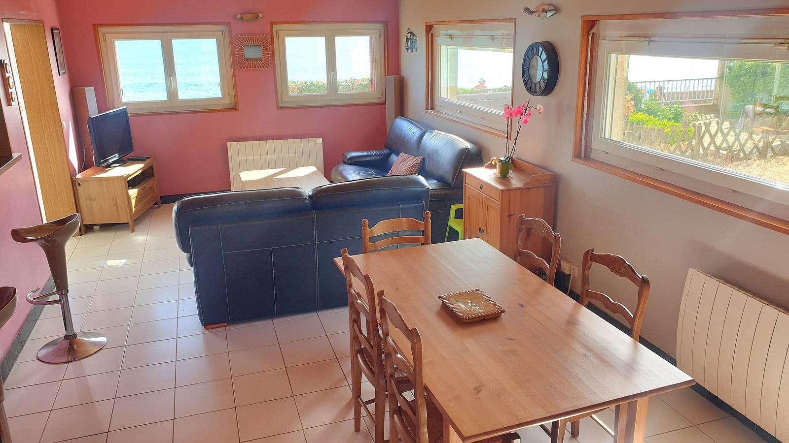 Maison de vacances 'Villa Timao Plage' avec vue sur la mer, terrasse privée et Wi-Fi in Batz-sur-Mer, Côte d'Amour
