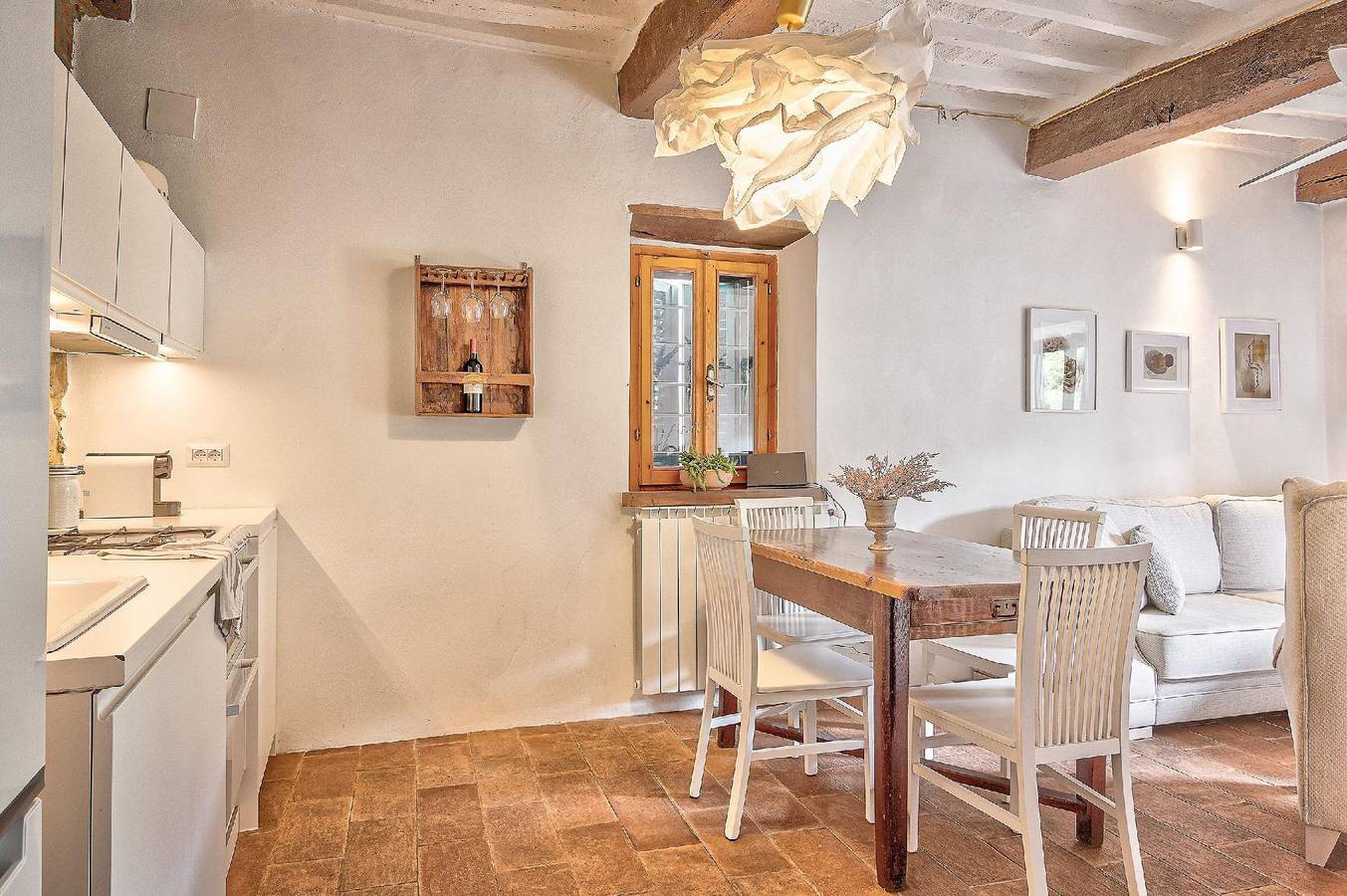 Ganze Ferienwohnung, Charmante toskanische Wohnung mit Balkon und Blick. in Sinalunga, Siena Provinz