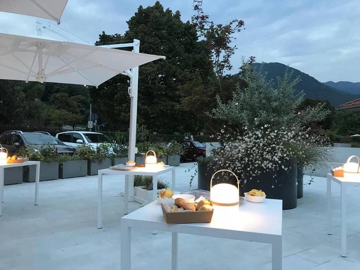 Appart’hôtel pour 4 personnes, avec Terrasse ainsi que Jardin et Vue