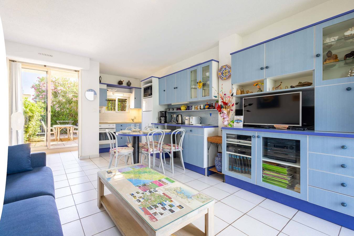 Townhouse with Terrace 100 m from the Beach in Valras-Plage, Mittelmeerküste (Frankreich)