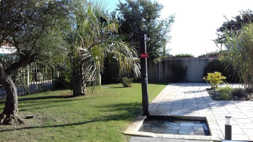 Location de vacances pour 4 personnes, avec jardin, adapté aux familles à Saint-Georges-d'Oléron - 3