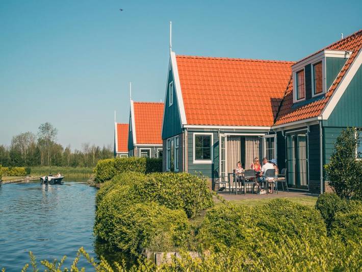 Vakantiewoning voor 4 personen, with Terras and Tuin as well as Zwembad in Graft-De Rijp