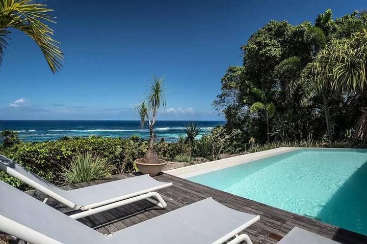 Location de vacances pour 8 personnes, avec piscine ainsi que vue et jardin dans Plage de l'Autre Bord - 3