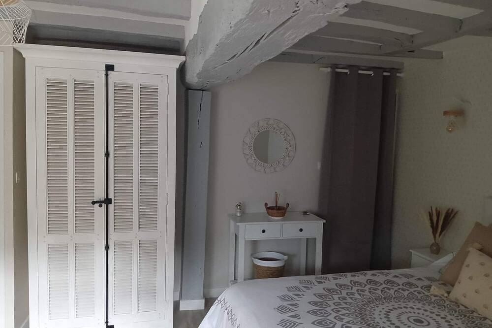 Chambre D'hote Familiale de la Maison Bleue in Lanvallay, Région de Dinan