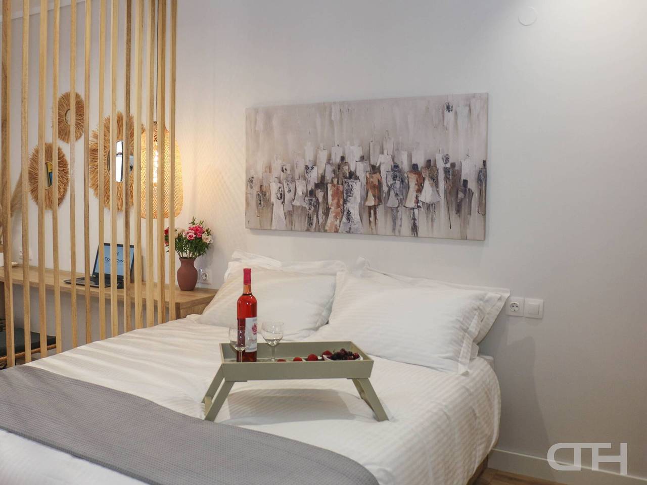 Ganze Wohnung, Luxuriöses 80 m² großes Apartment mit Balkon in der Innenstadt in Thessaloniki und Umgebung