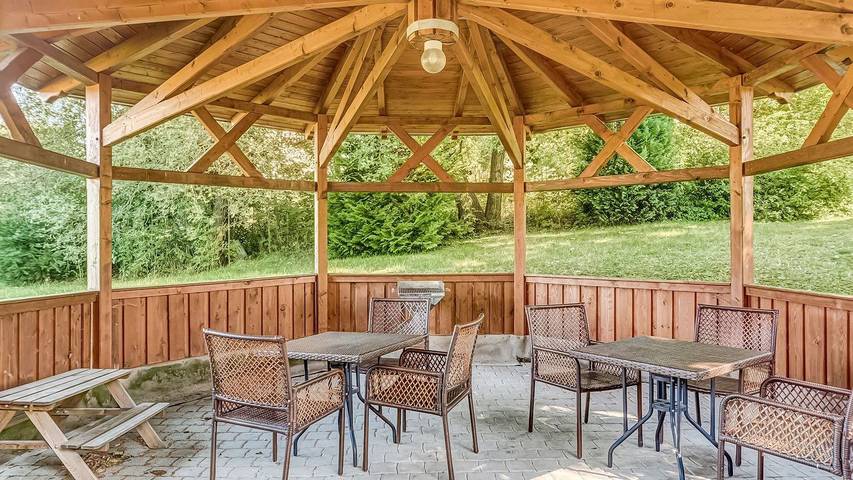Villa für 2 Personen, mit Terrasse und Garten in Grünhainichen