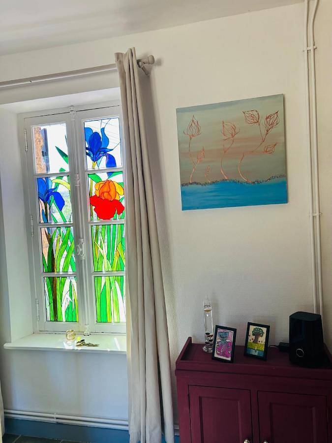 Gîte pour 2 personnes, avec vue ainsi que piscine et jardin à Berbiguières - 4