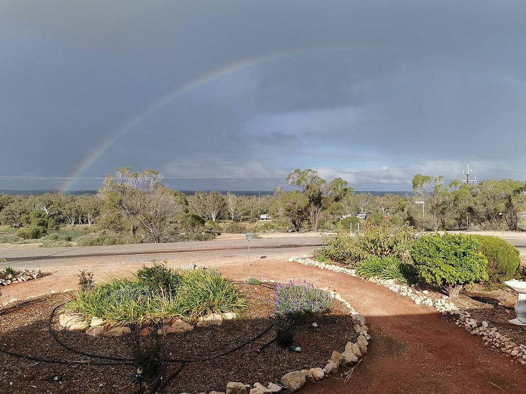 Morgan on the River Murray mit atemberaubender Aussicht auf den Fluss und das Peeling in South Australia