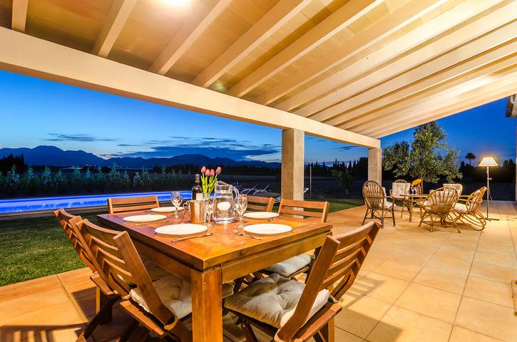 Chalet para 7 personas, con terraza además de jardín y piscina en Mallorca - 4