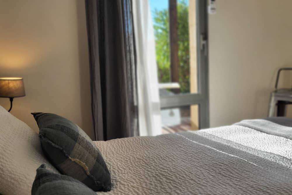 Appartement entier, Côté Golf, bel appartement Rdc avec terrasses dans Golf - piscine - tennis ... in Saumane-de-Vaucluse, Vaucluse