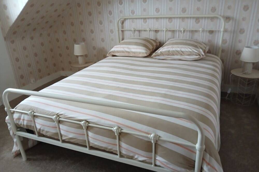 Furnished house nature stopover on the Nivernais canal in Bazolles, Nièvre
