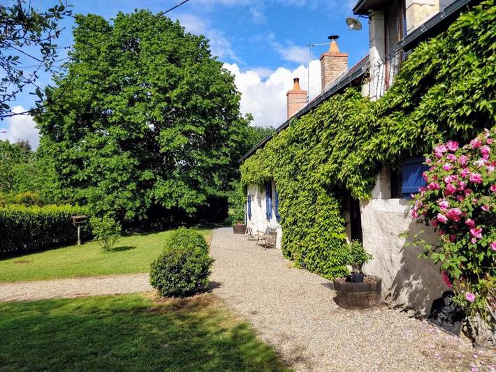 Location de vacances pour 5 personnes, avec jardin et piscine, adapté aux familles à Mouliherne - 2