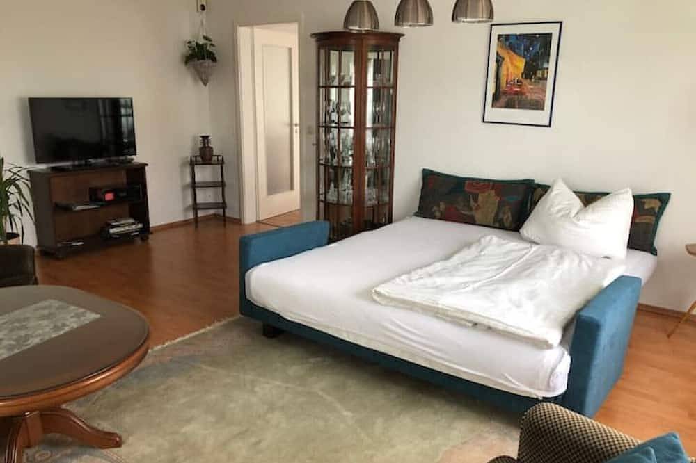 Ganze Wohnung, Gemütliche Ferienwohnung Elena 80m2, Terrasse, Garten, Parkplatz in Ilmenau, Thüringer Kernland