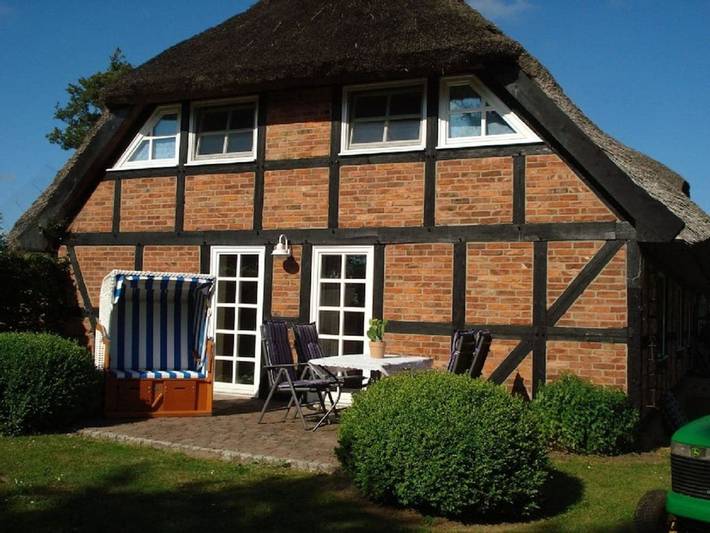 Ferienhaus für 6 Personen, mit Garten und Sauna in Garz/Rügen