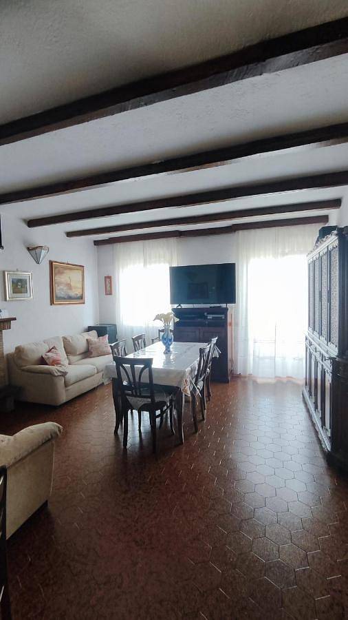 Ferienwohnung für 5 Personen, mit Garten und Ausblick