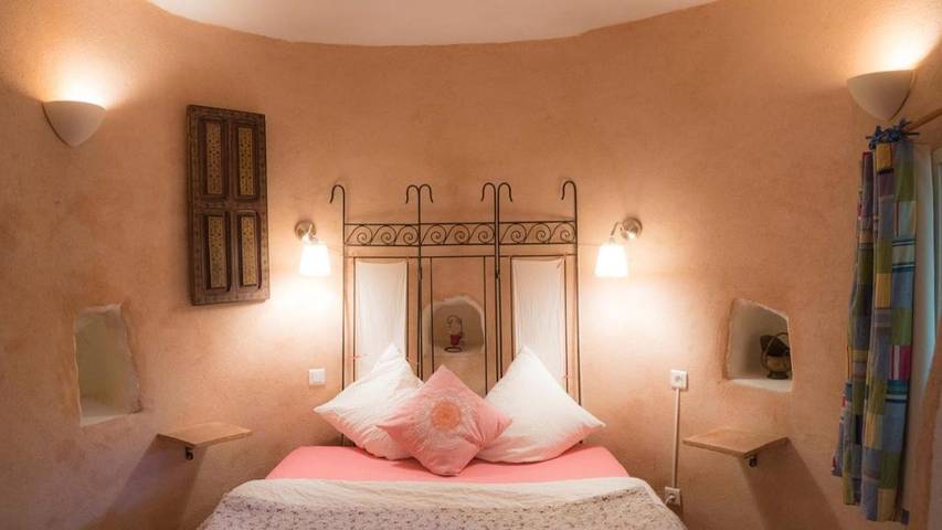 Location de vacances pour 2 personnes, avec piscine ainsi que jardin et vue à Saint-Laurent-du-Verdon - 3