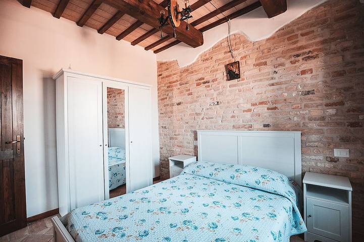Appartamento Torre di Palme con terrazza panoramica e piscina -5 minuti dal mare in Torre di Palme, Fermo