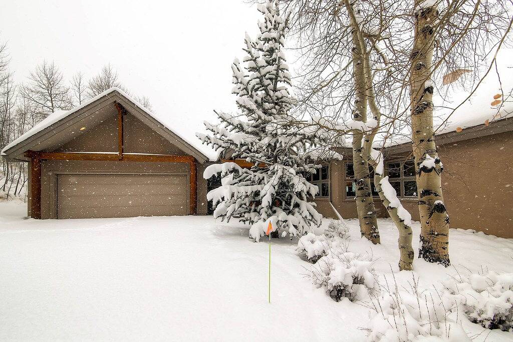 Luxushaus mit gehobenen Einrichtungen, privatem Whirlpool, Gemeinschaftspool und Bergblick in Silverthorne, Arapaho and Roosevelt National Forests