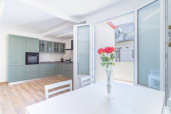 Entire apartment, Apartment 'Ognissanti' with Private Terrace, Wi-Fi and Air Conditioning in Ragusa, Ragusa Province