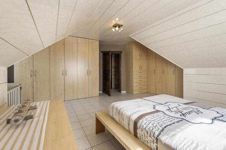 Location de vacances pour 8 personnes, avec terrasse et jardin ainsi que piscine et jacuzzi à Zedelgem - 4