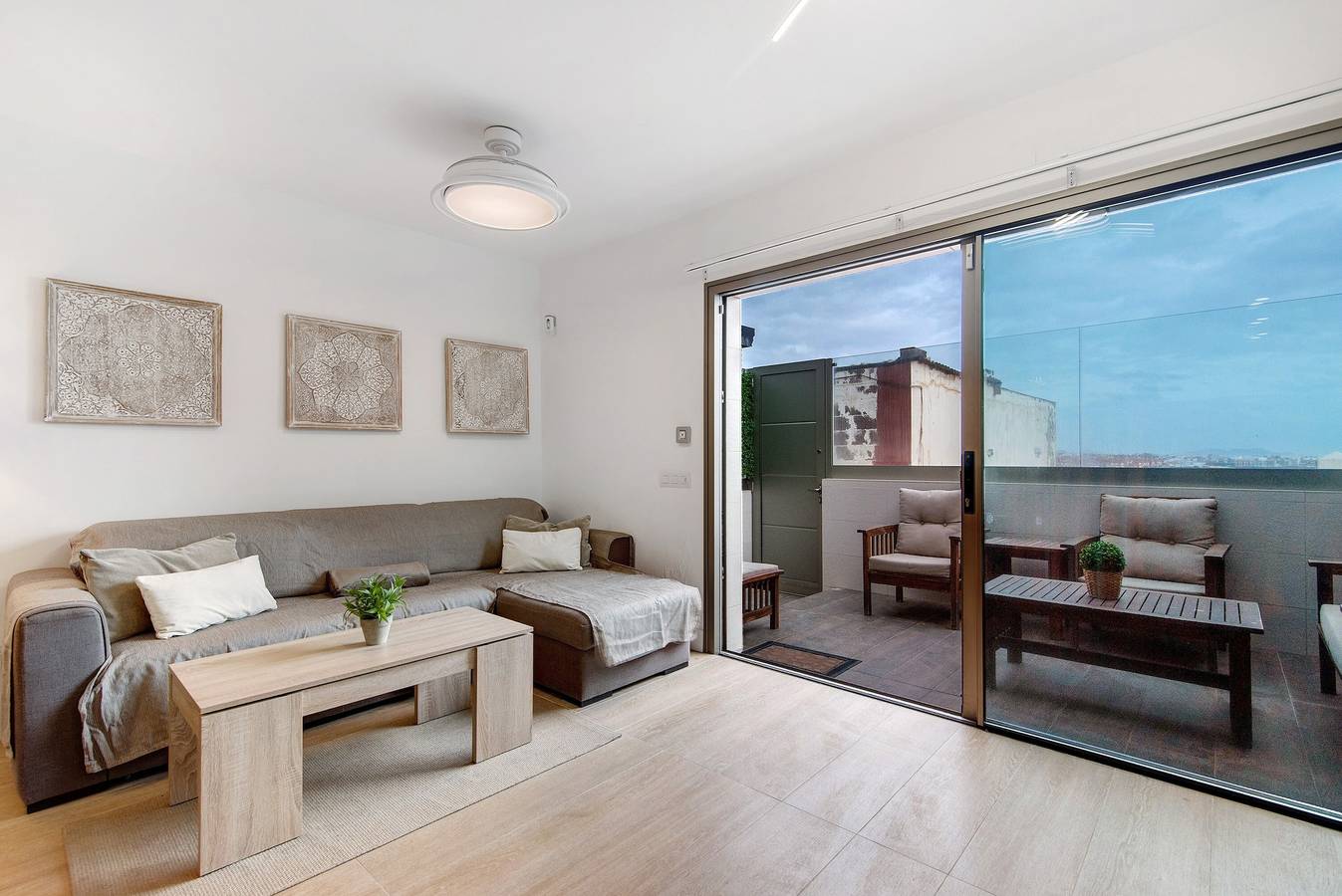 Appartement entier, Appartement de vacances 'Serene House In Playa Del Hombre' avec terrasse privée et Wi-Fi in Playa del Hombre, Gran Canaria Est