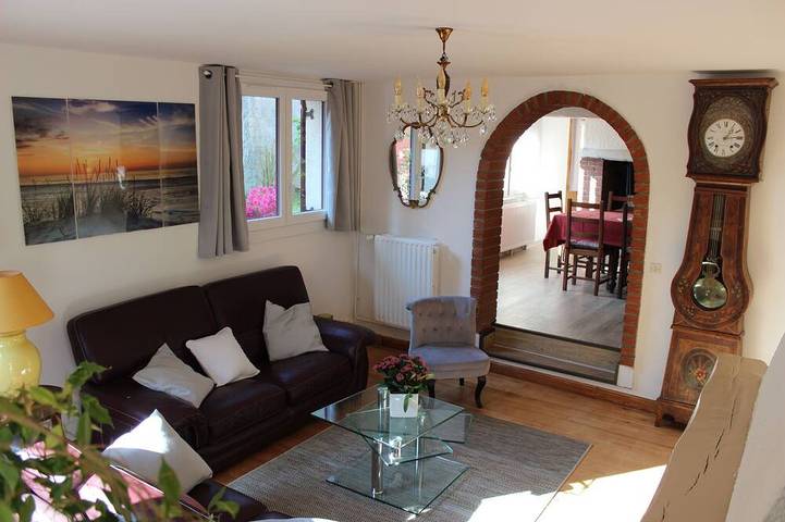 Gîte pour 8 personnes, avec terrasse et jardin, animaux acceptés dans Le Parcq