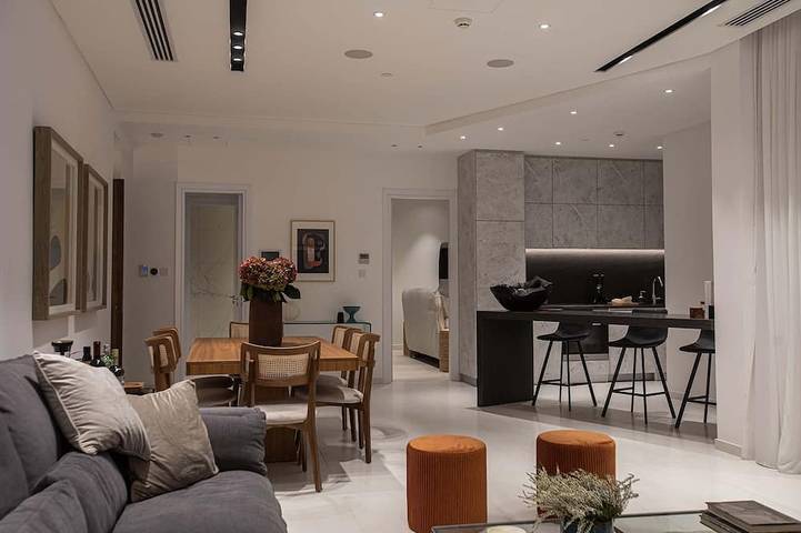 Ganze Wohnung, Saffron Suite | Retreat with Skyline Views & Pool in Nikosia, Südzypern