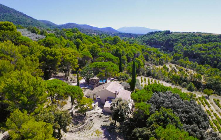 Location de vacances pour 10 personnes à Piégon