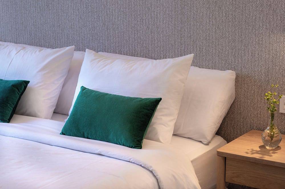 Entire apartment, \"Merón\" - Family apartment with terrace & close to the beach directly at the surf camp in San Vicente de la Barquera, Oyambre Natural Park