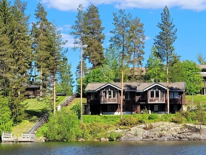 Villa för 8 Personer, med sjöutsikt samt terass och bastu och utsikt i Finland
