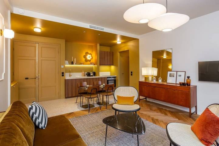 Gîte pour 4 personnes, avec terrasse dans Musée Grévin