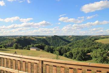 Gîte pour 4 personnes, avec jardin et vue à Saint-Cirgue