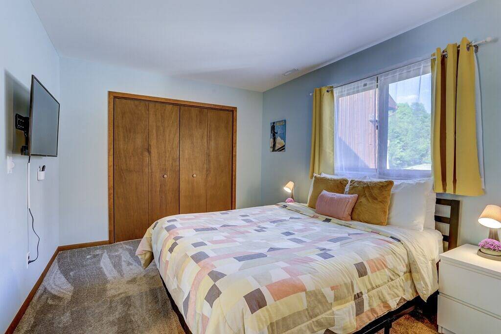 Ganze Wohnung, Mtn Creek Resort Condo - Mountain Bike, Hike, Golf, Swim, Legoland, Nyc 1 Hour in Mountain Creek