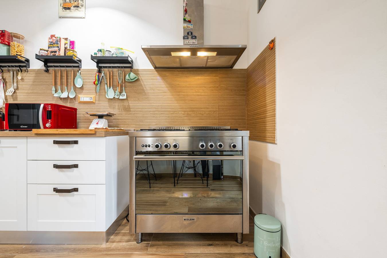 Apartamento entero, Oasi Mediterranea domo: Relax y encanto en el sur de Cerdeña in Quartu Sant'Elena, Campidano