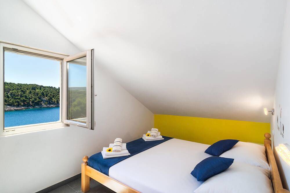 Ganze Wohnung, Wunderschöne Wohnung in Milna mit Meerblick in Milna, Brac