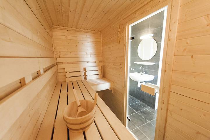 Bungalow für 16 Personen, mit Balkon/Terrasse und Terrasse in Julianadorp - 3