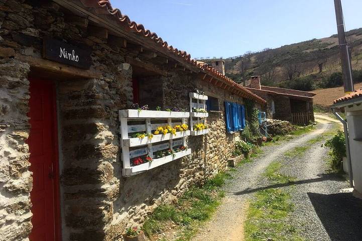 Location de vacances pour 3 personnes, avec Balcon et Jardin dans Vinhais