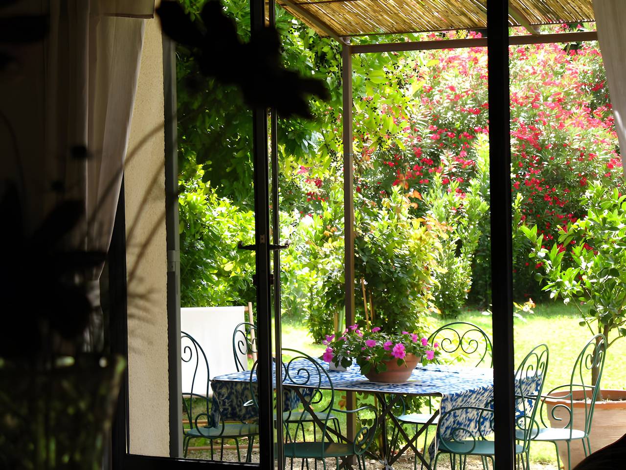 Casa vacacional 'Chez Maté et Francis' con terraza privada, jardín privado y Wi-Fi in Saint-Rémy-de-Provence, Region de Arles