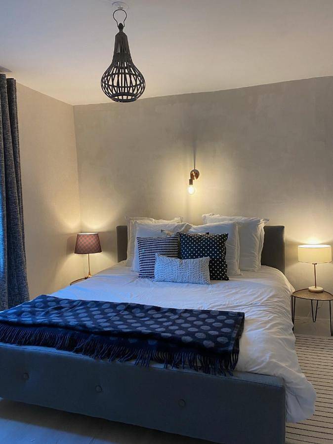 Location de vacances pour 4 personnes, avec piscine et vue ainsi que jardin et terrasse à Bouchet - 4