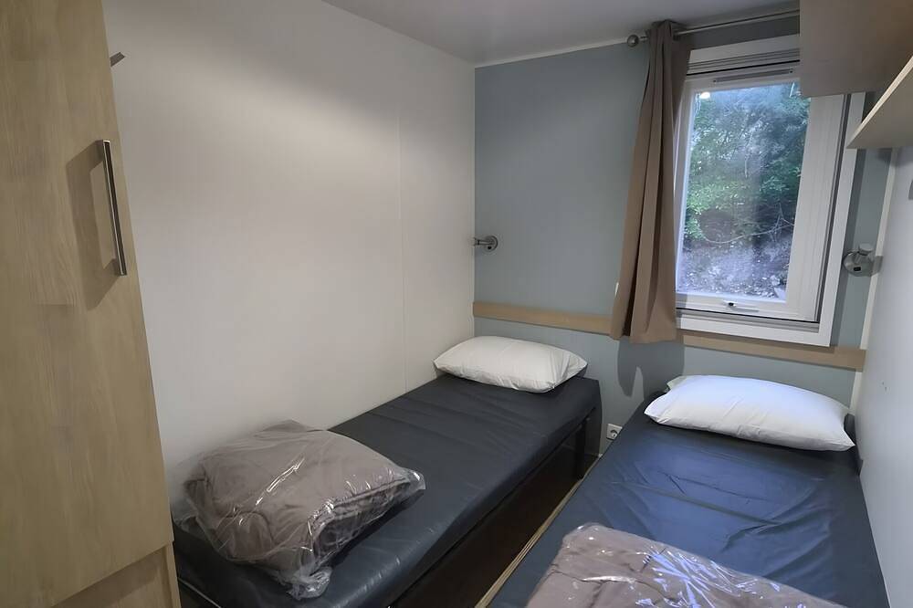 Mobil-home « Lou Souleï » avec piscine partagée, Wi-Fi et climatisation in Carry-le-Rouet, Côte méditerranéenne (France)