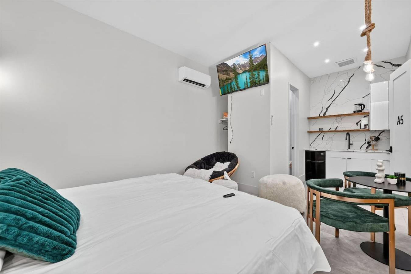 Apartamento entero, Boutique King Suite at Orchard Lake | Private Farm in Condado de Orange (NY)